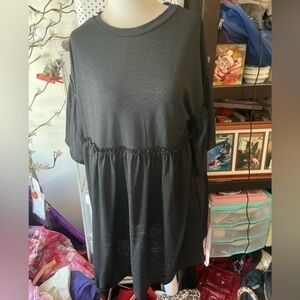 Lightweight Black Tunic Size Large NWOT